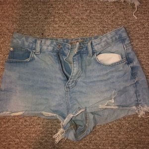 Ripped high waisted shorts